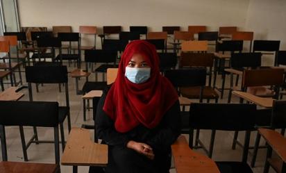 ONU pide a talibanes permitir que mujeres afganas trabajen en ONG’s