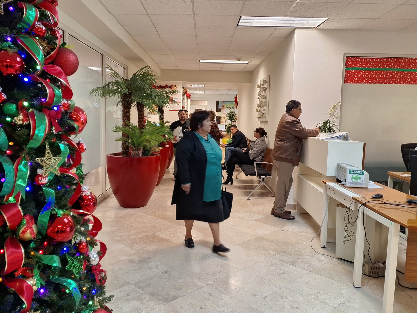 Administración municipal: A mediodía, los regidores y síndicos electos recibieron sus nuevas oficinas para la gestión que inicia mañana.
