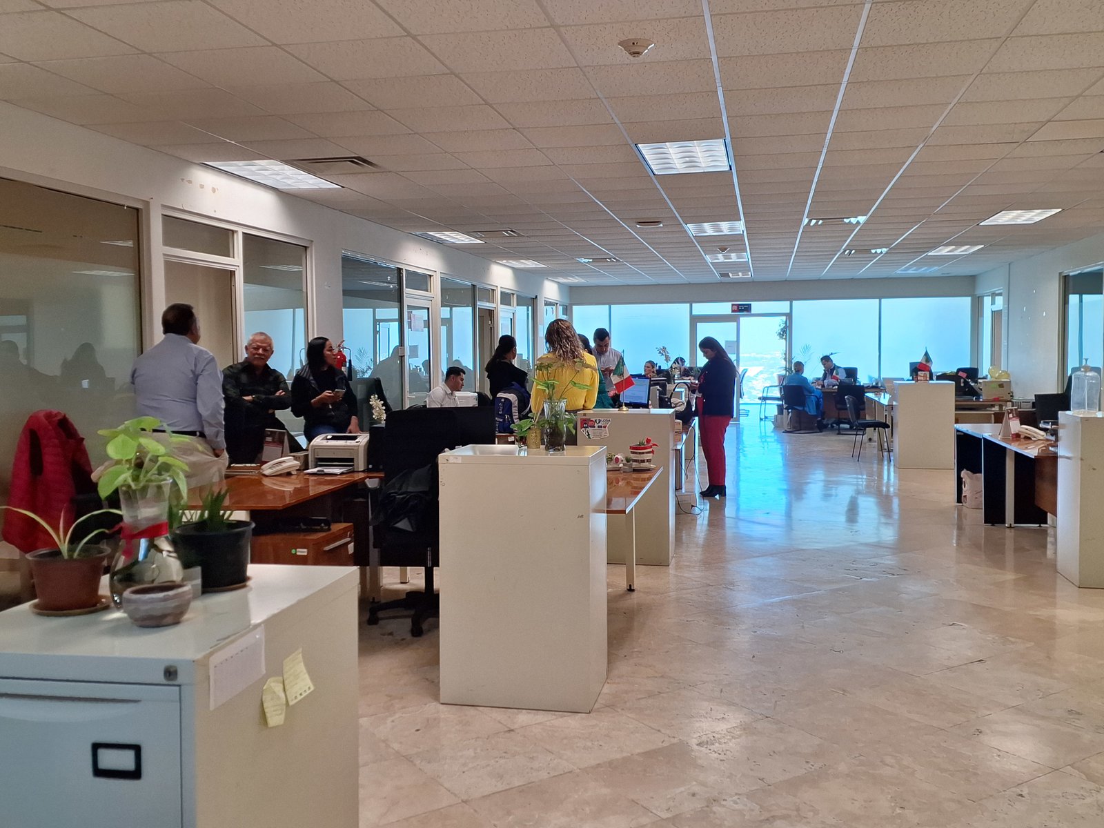 Administración municipal: A mediodía, los regidores y síndicos electos recibieron sus nuevas oficinas para la gestión que inicia mañana.
