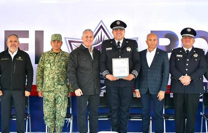 Román Cepeda refrenda su compromiso con la Policía de Torreón; anuncia incremento salarial