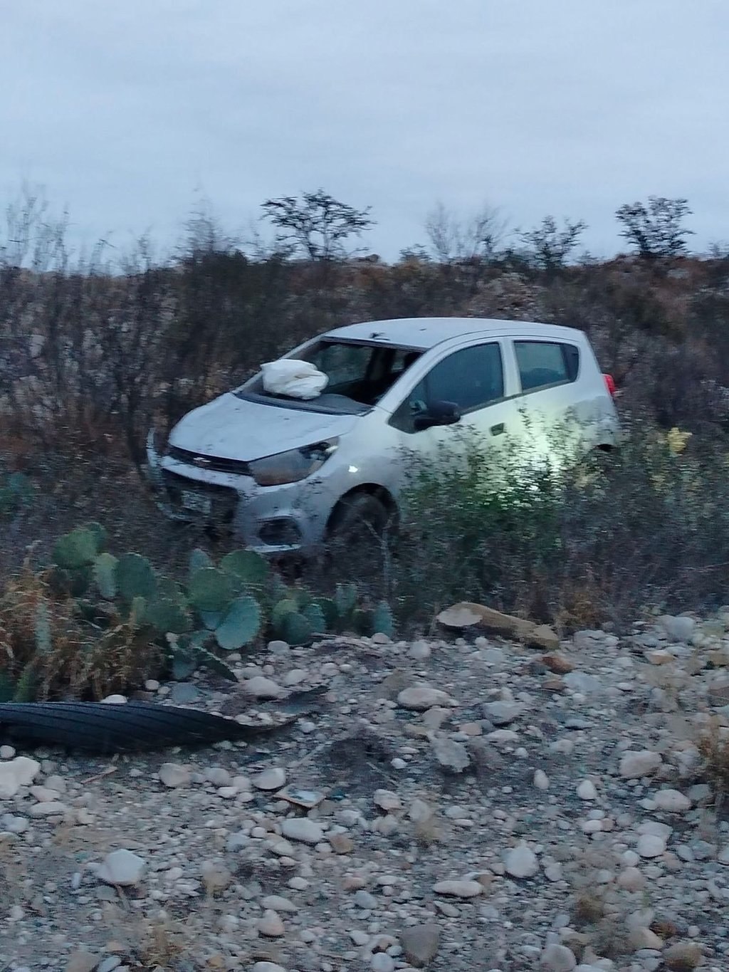 Accidente : Su conductor decidió dejar el lugar tras el accidente.