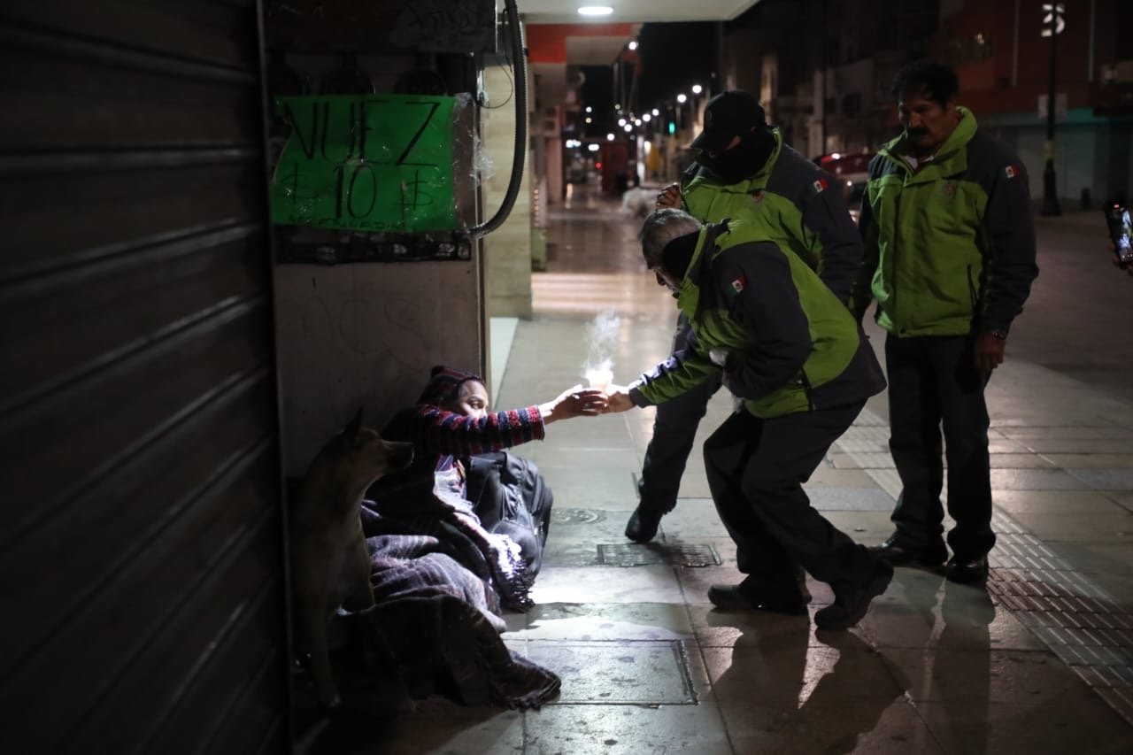 Frente frío: Se exhorta a la población a evitar el uso de braseros por riesgos de intoxicación y accidentes.
