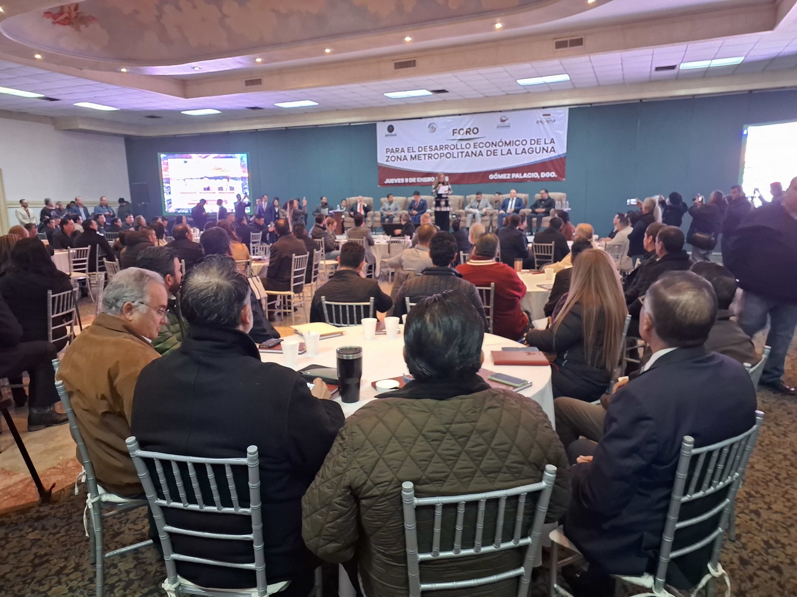  infraestructura: Emmanuel Reyes destaca exportaciones internacionales de 9200 millones de USD en 2023.
