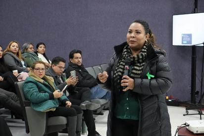 Instituto Electoral de Coahuila imparte plática sobre la depresión