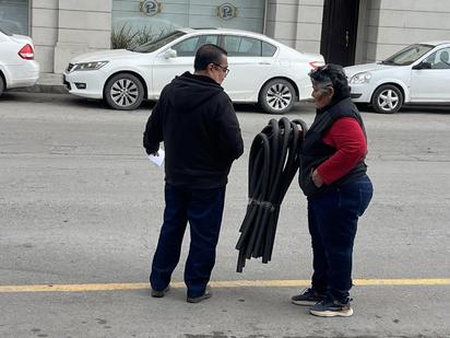 Monclovenses se preparan para la posible helada