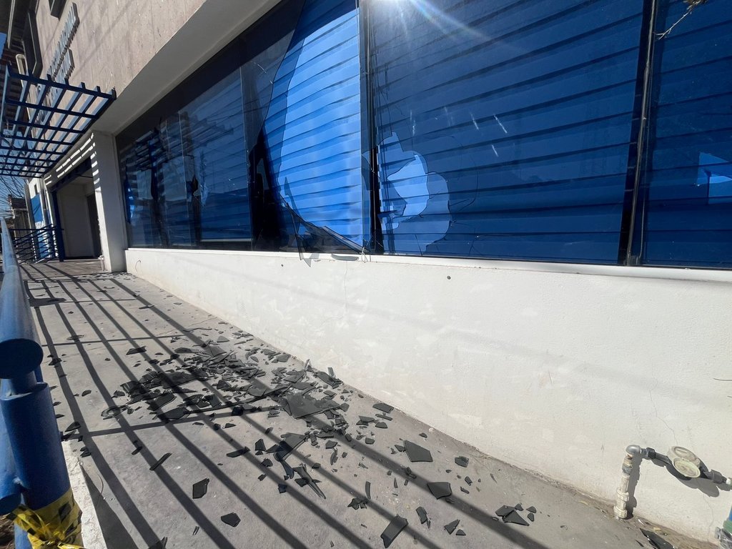 Vandalismo: Al parecer todos los daños se hicieron con un bate de béisbol.