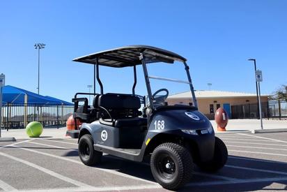 Adquieren nuevos carros para el campo de golf en Eagle Pass