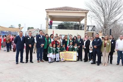 Sabinas conmemora el 108 aniversario de la promulgación de la Constitución
