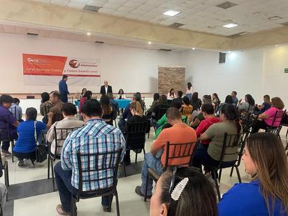 Docentes con hijos de carácter especial reciben 8 mil pesos en la región