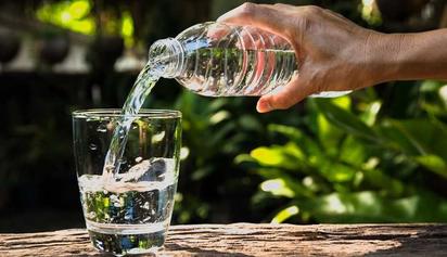 ¿Cuánta agua necesitas para una piel saludable?