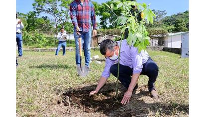 Magna Cassa continúa operando y apoya la reforestación en Sabinas Coahuila