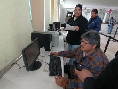 35 mil automovilistas han cumplido con plaqueo de 140 mil del padrón