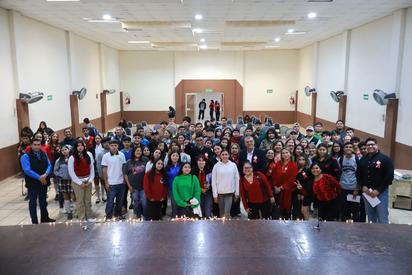 Fomento a la lectura en San Juan de Sabinas con presentación de poemas