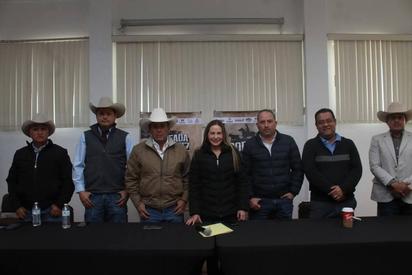 Cumple Múzquiz su 100 aniversario tendrá la arreada ganada, una antigua tradición 