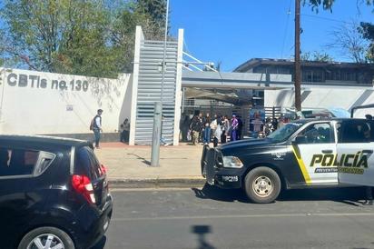 Estudiante del CBTIS 130 hace amenazas con arma de fuego a compañero en Durango