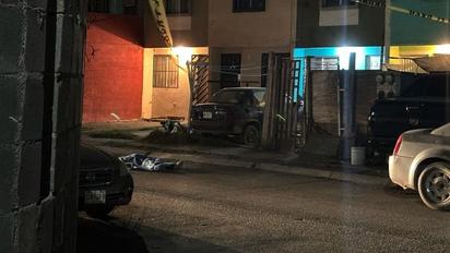 Ejecutan a mujer frente a su domicilio en El Carmen, Nuevo León