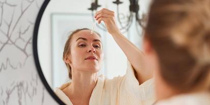 ¿Combinar retinol y vitamina C en tu skincare? Esto es lo que debes saber antes de hacerlo