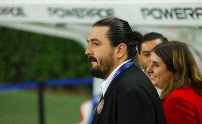 ¿Por qué aficionados de Chivas atacaron la camioneta de Amaury Vergara tras la victoria?