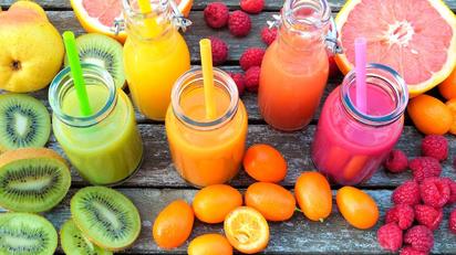 Jugos detox: Beneficios y riesgos según los expertos