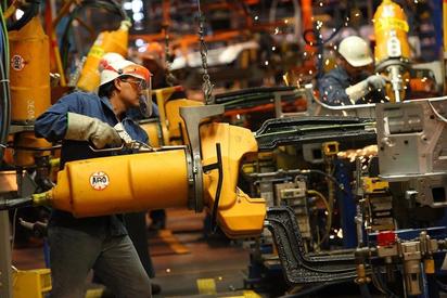 23% del sector automotriz en México queda fuera del T-MEC y en riesgo