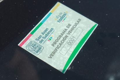 Preocupa venta informal de calcomanías vehiculares en Nueva Rosita