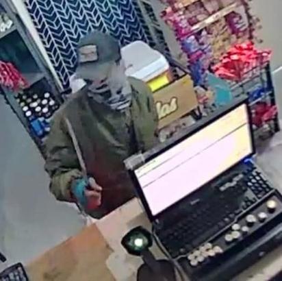 Ladrón armado con machete roba ,000 en tienda de abarrotes