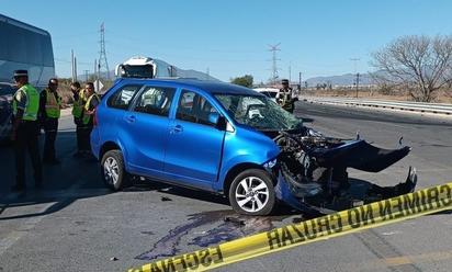 Accidente en carretera Saltillo-Zacatecas deja un muerto y 4 heridos