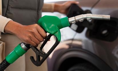 ¿Dónde no cargar gasolina? Profeco 'quema' a las que no cumplen