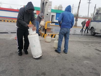 Gaseros en crisis: precio fijo de Profeco limita ganancias y amenaza empleos