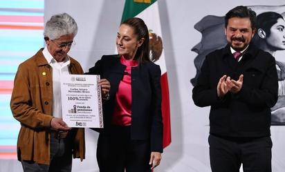 Maestros recibirán pensión de 16 mil pesos con Fondo de Bienestar