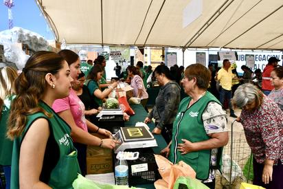 Mercadito mejora llega a la colonia progreso para apoyar a familias