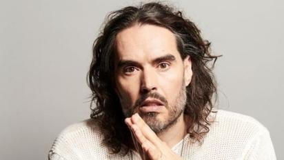 Escándalo en Hollywood: Russell Brand acusado de violación por múltiples mujeres