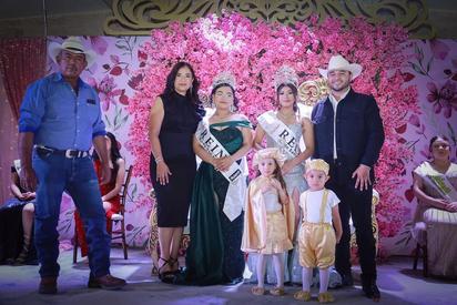 Coronación de Mayte y Paola en 100 aniversario del Ejido San Alberto