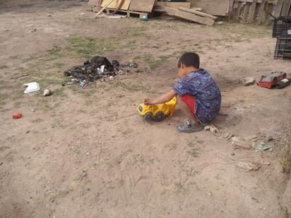Niña con fiebre alta entre infantes resguardados en Pronnif