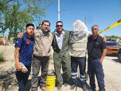 Protección Civil Sabinas toma capacitación en materia de panales y enjambres