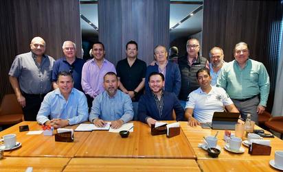 Comitiva de Monclova genera 30 contactos clave en feria empresarial alemana