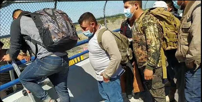 Migrantes buscan residencia permanente en México