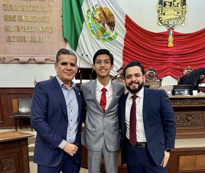 Asociación impulsa participación juvenil en el Congreso de Coahuila