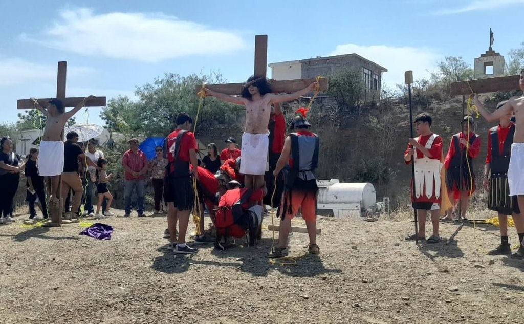 VIA CRUCIS
