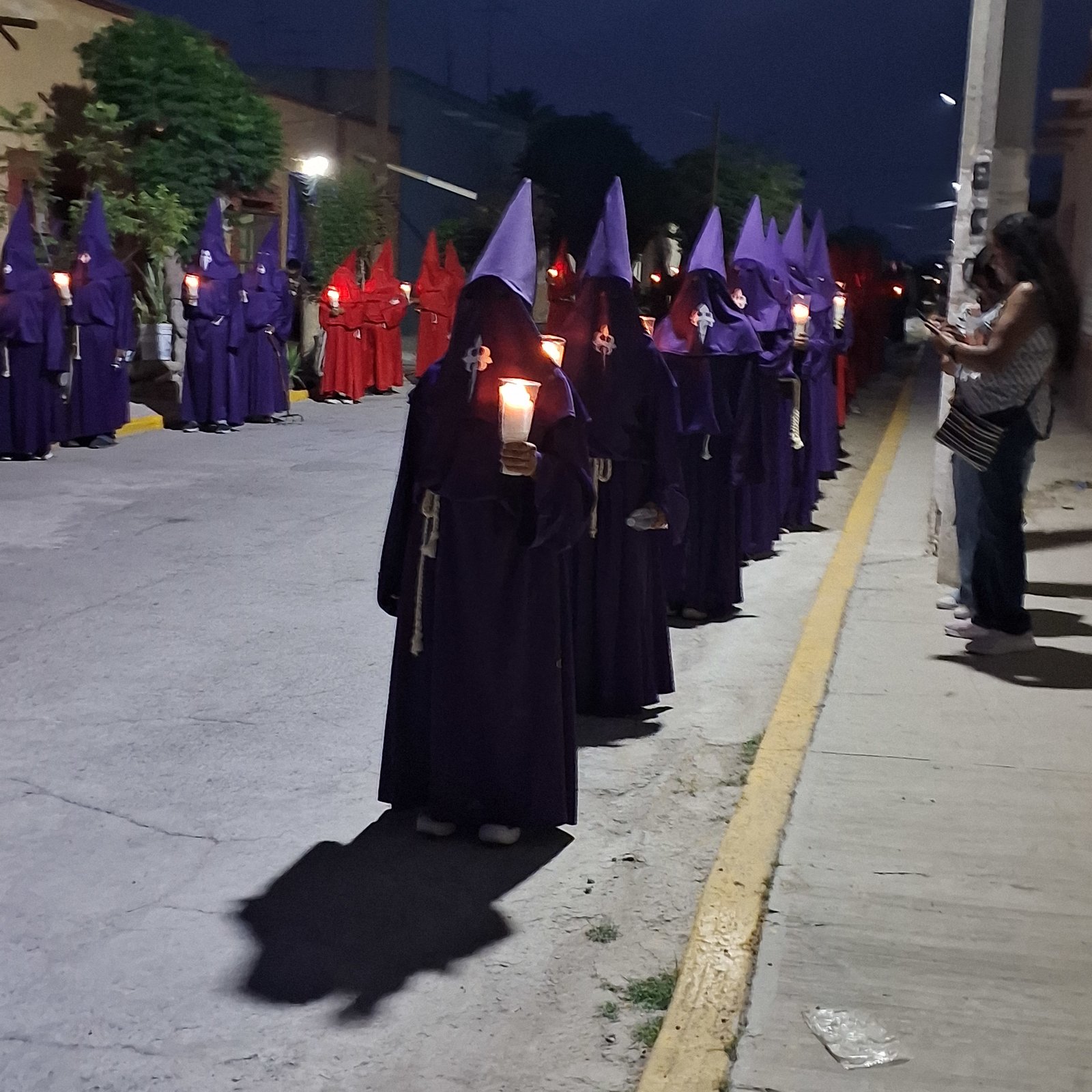 Llevan a cabo décima  edición de la Procesión del Silencio en Viesca: La asistencia estimada fue de  más de 7 mil personas.