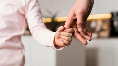 De los traumas infantiles al amor: el impacto de los ‘daddy issues’