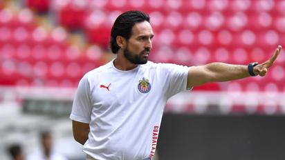 Chivas despide a Gerardo Espinoza tras fracaso en Clausura 2025