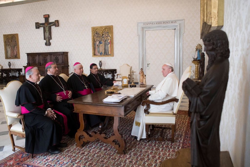 Papa Francisco deja un legado de fe y misericordia: La Diócesis de Piedras Negras expresó su dolor por la muerte del Papa Francisco y llamó a las comunidades a orar. 
