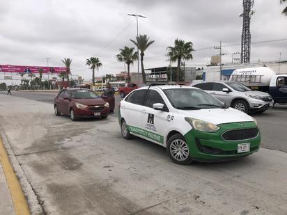 Chófer de aplicación es detenido por Transporte y Vialidad 