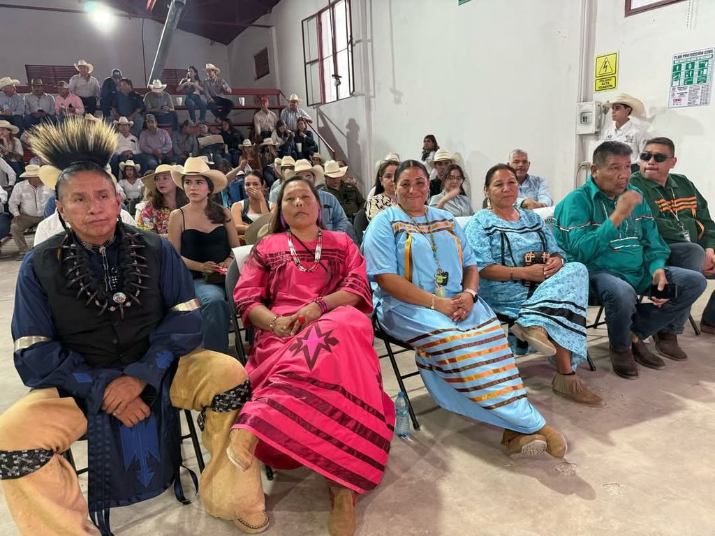 Primer centro de subastas de ganado 