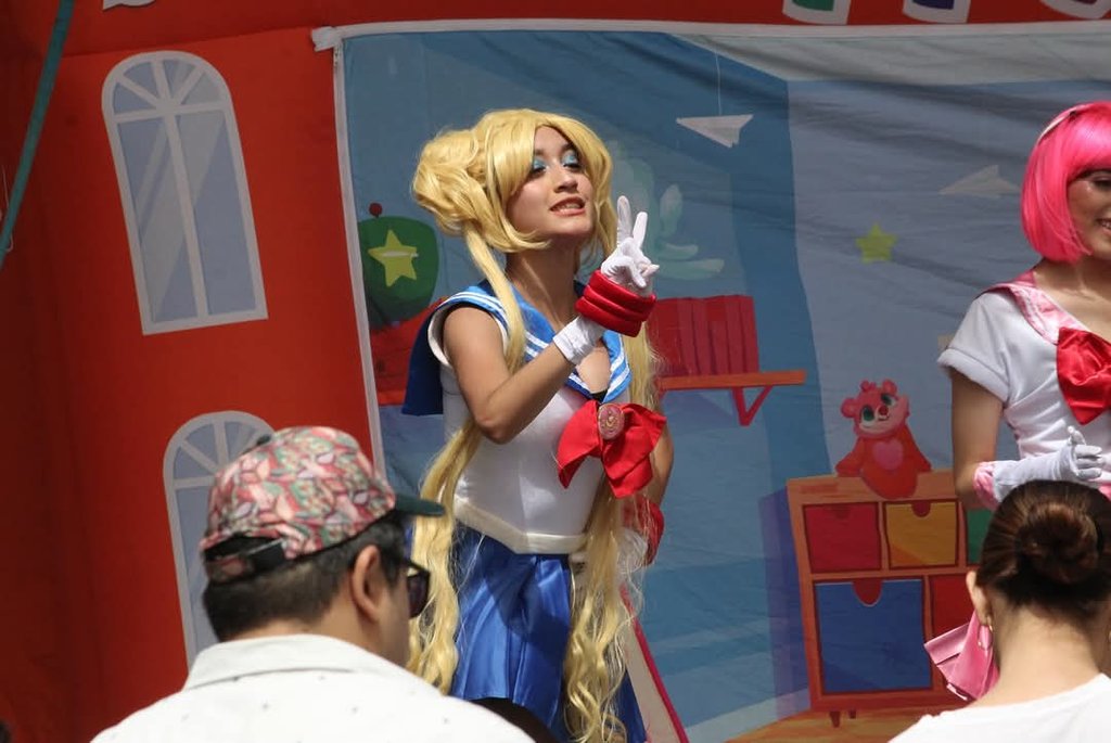 Diversión : Se presentará Sonic” por el grupo Happy Party, y la obra de teatro “Mi amigo de cartón