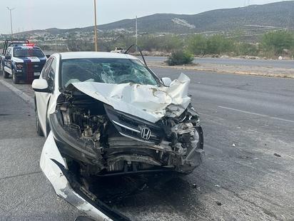Conductor termina lesionado tras chocar contra pipa en Castaños