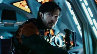 Diego Luna celebra 46 años de Star Wars con estreno de Andor temporada 2