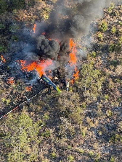 Helicóptero de brigadistas cae en Arteaga: ocho lesionados