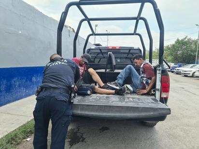 Policía Estatal sorprende a sujetos drogándose en Praderas del Sur